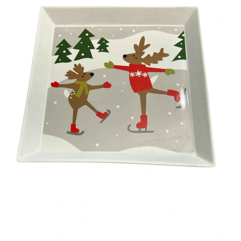 Crate&Barrel Holiday Reindeer Plate